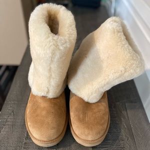 UGG boots with fur cuff